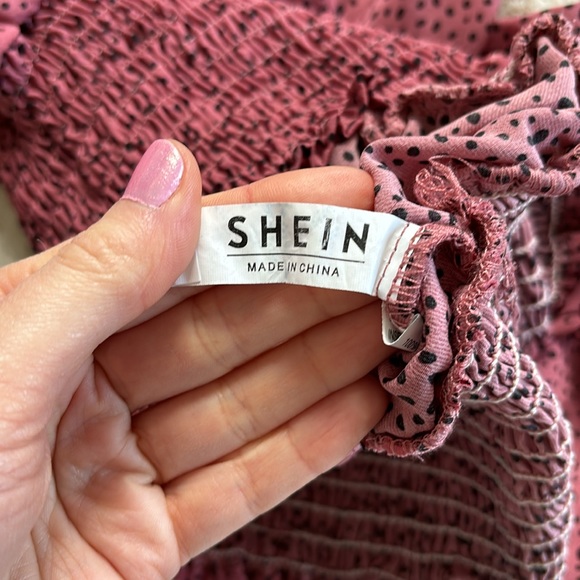 SHEIN Dalmatian print mauve polka dot blouse, size medium - Picture 4 of 7